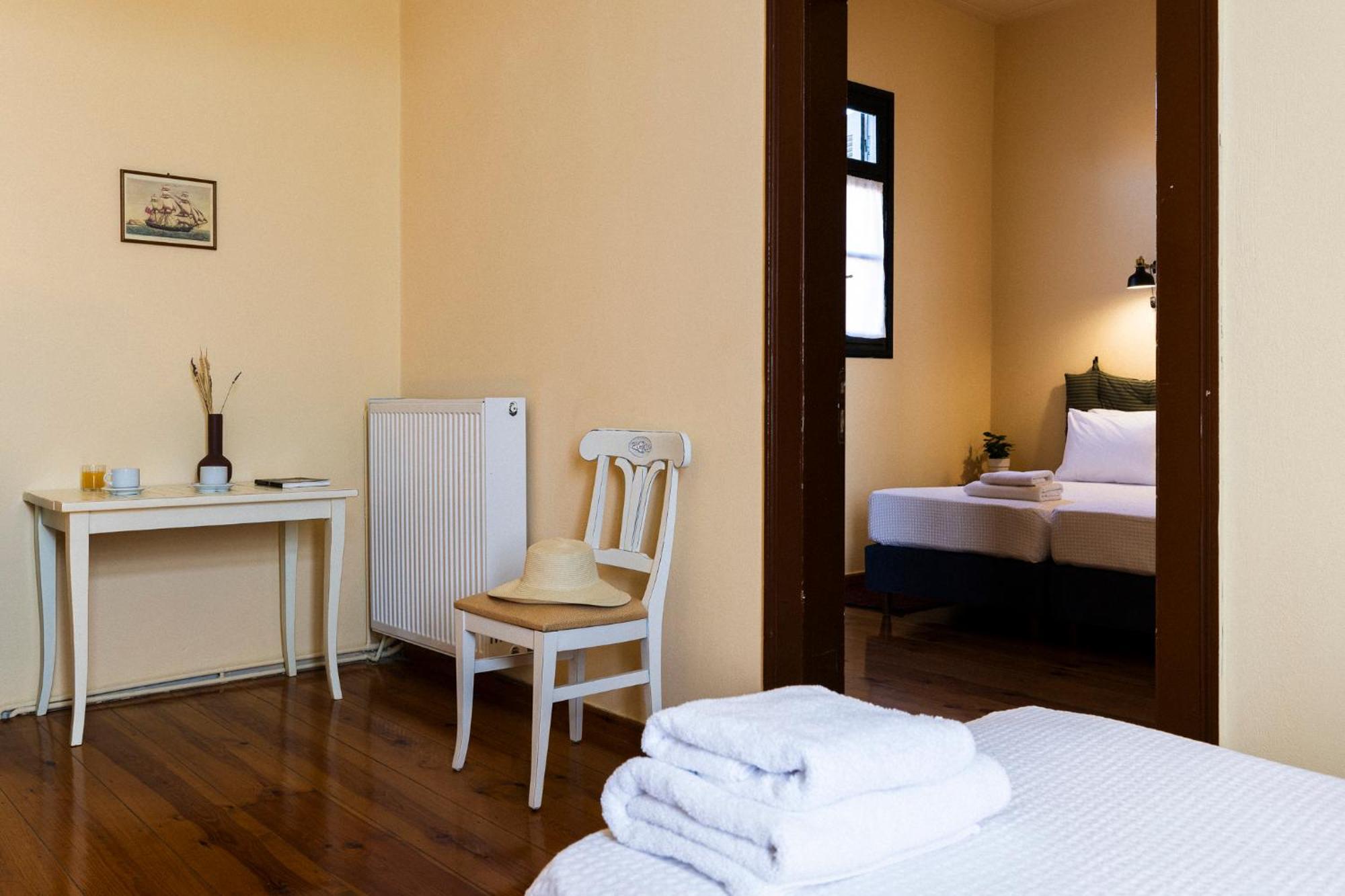 Sundial Lodge Chania  Room photo